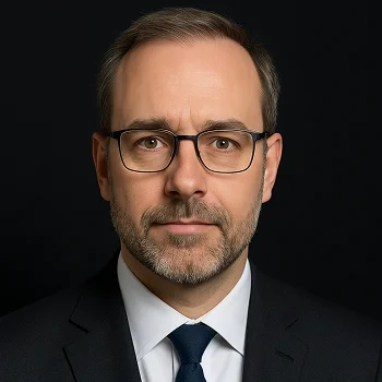 author-Dr. Marcus Hoffmann